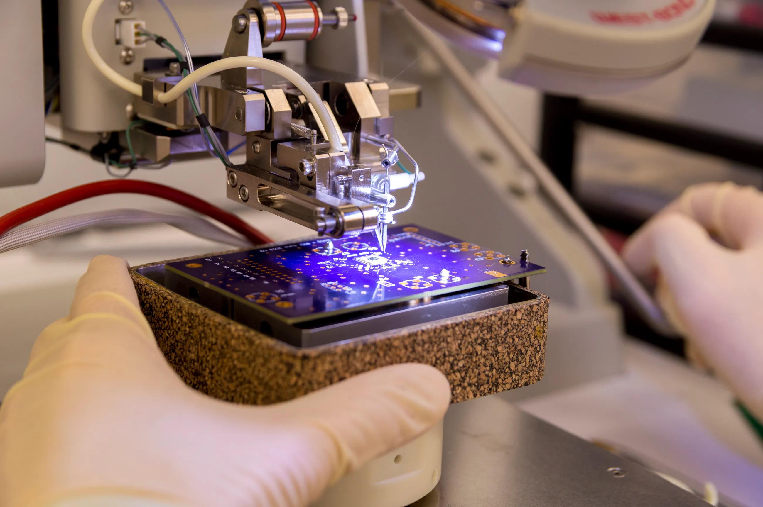 Wire Bonder Used for Attaching Silicon Chips and Electronic Devices to a PCB Printed Circuit Board